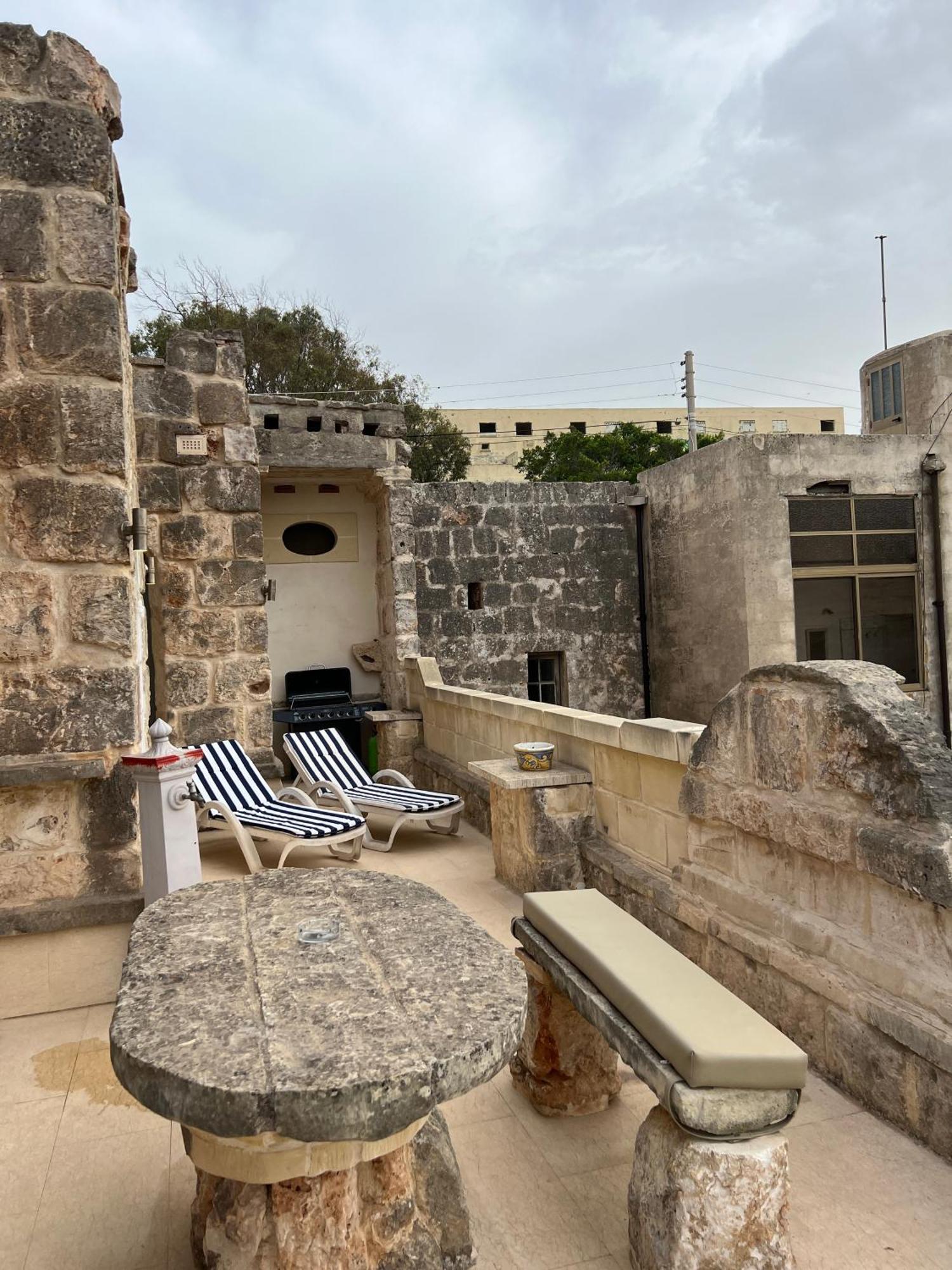 Traditional Maltese Home By Ma Properties St. Paul's Bay Exterior photo